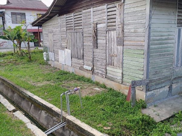 Tanah Lot Banglo 8,492 Kaki Persegi Dengan 4 Unit Rumah Sewa, Kg. Ismail, Ampangan, Seremban Untuk Dijual