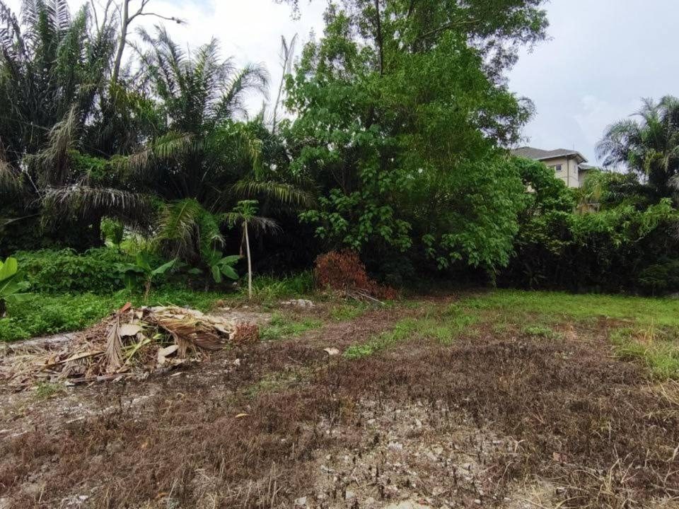 Tanah Lot Banglo Bandar Country Homes Rawang 5,683 Sqft Freehold