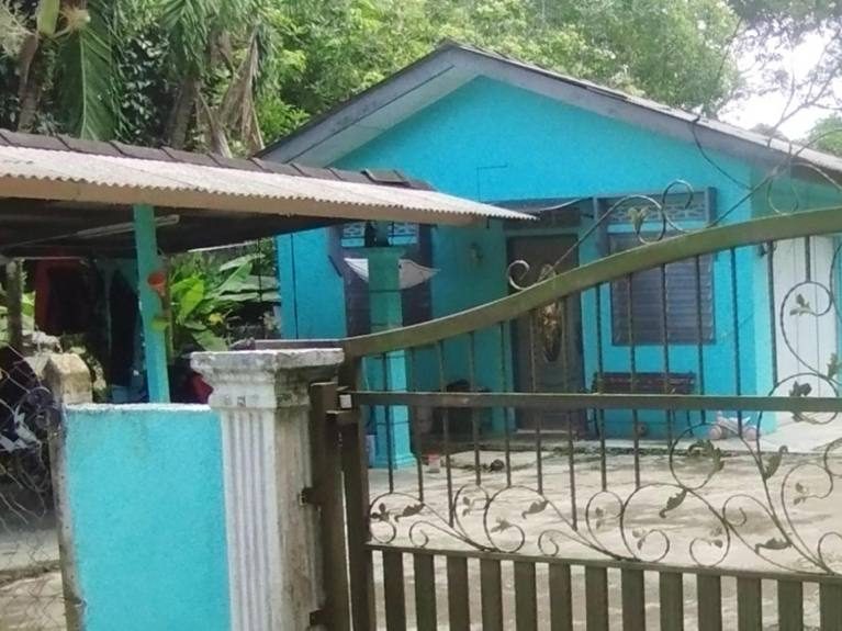 Tanah 0.50 Ekar Freehold Berserta Rumah Kampung Pelegong Tengah Labu Seremban