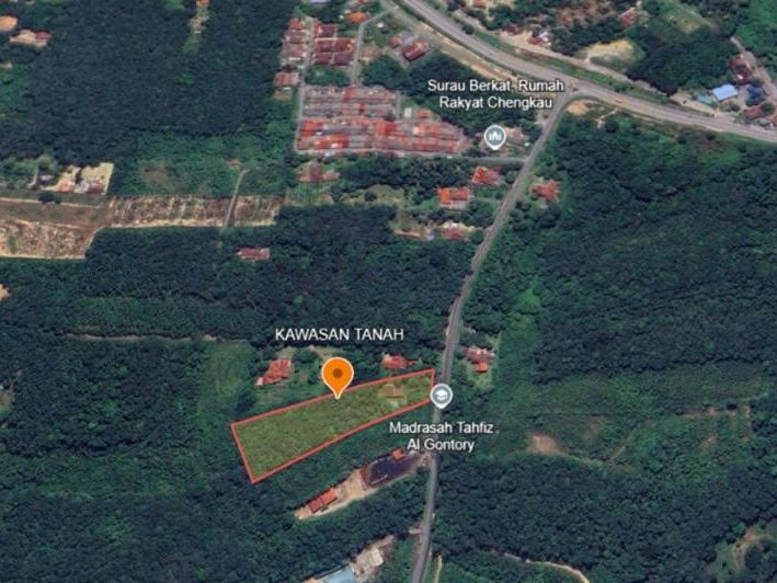Tanah 2.05 Ekar Rembau Bongek Negeri Sembilan Freehold Dusun & Rumah Sedia Ada