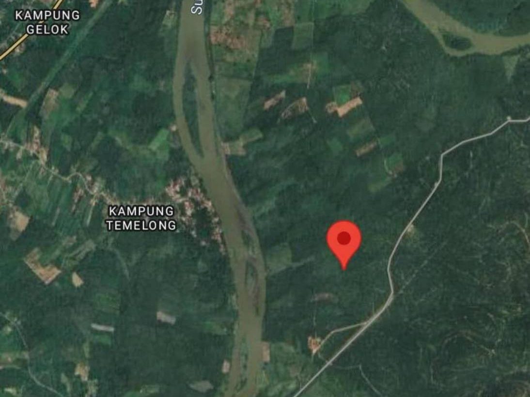 Tanah 2 Ekar Lenggong Perak Tepi Highway Freehold Pertanian Getah