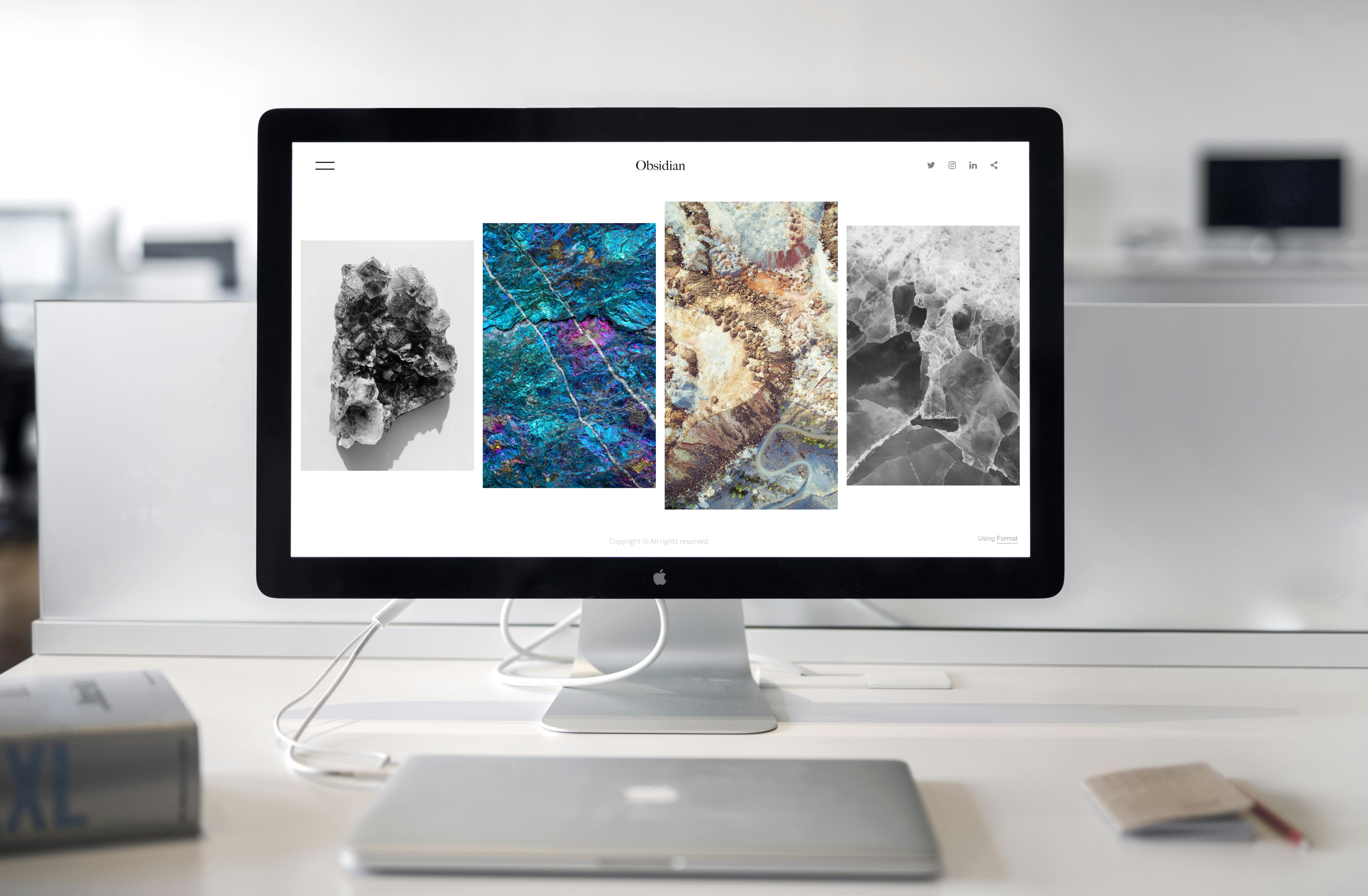 Ultra-Wide Monitor 34" 2